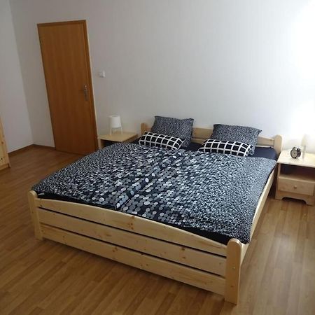 Luxusni Apartman V Centru Boziho Daru โบจิดาร์ ภายนอก รูปภาพ